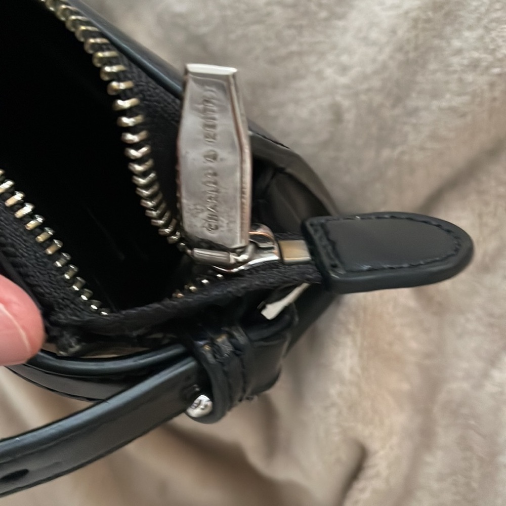 🎈🧨💗Host Pick ☄️🧨 Charles & Keith Genuine Clutch - Picture 4 of 9